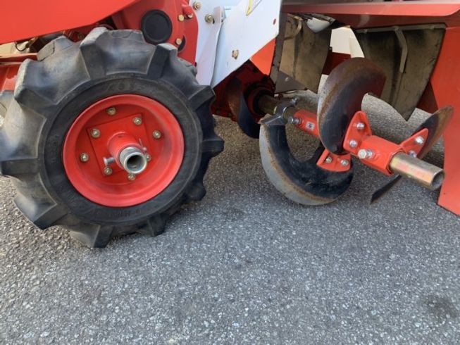 管理機 SRV4F＋マルチャー 写真２